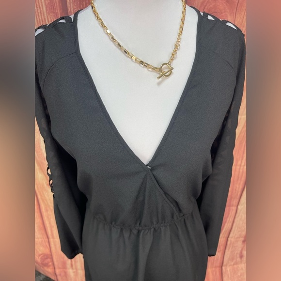 Charlotte Russe black cut out long sleeve surplice mini dress women’s size M - Picture 4 of 15